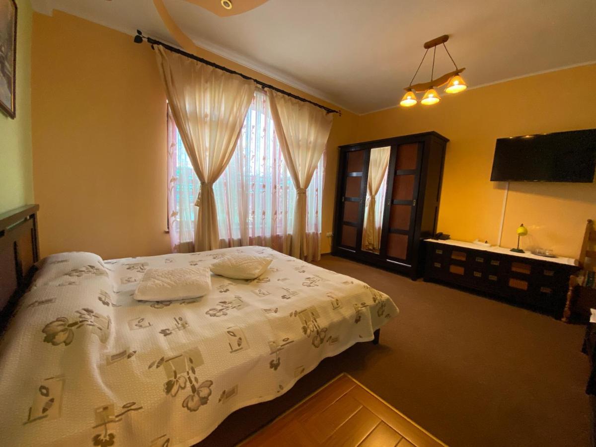 Pensiunea Crocus - Sauna & Billiard Poiana Brașov Exterior foto