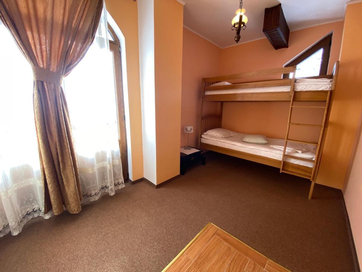 Pensiunea Crocus - Sauna & Billiard Poiana Brașov Exterior foto