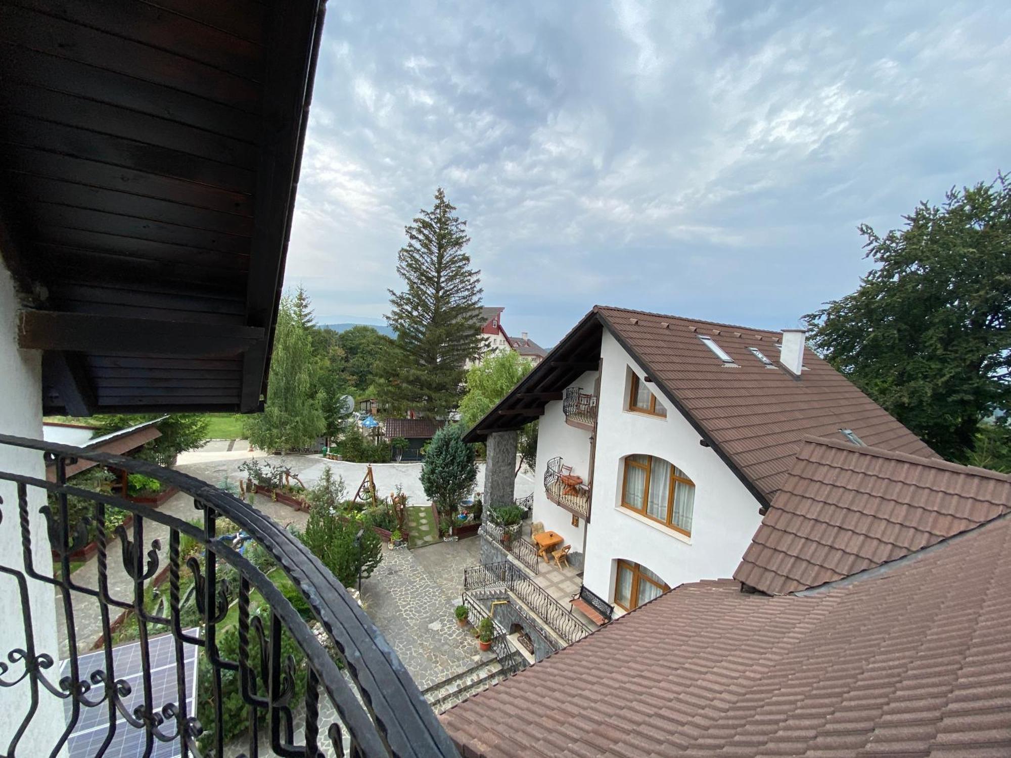 Pensiunea Crocus - Sauna & Billiard Poiana Brașov Zimmer foto